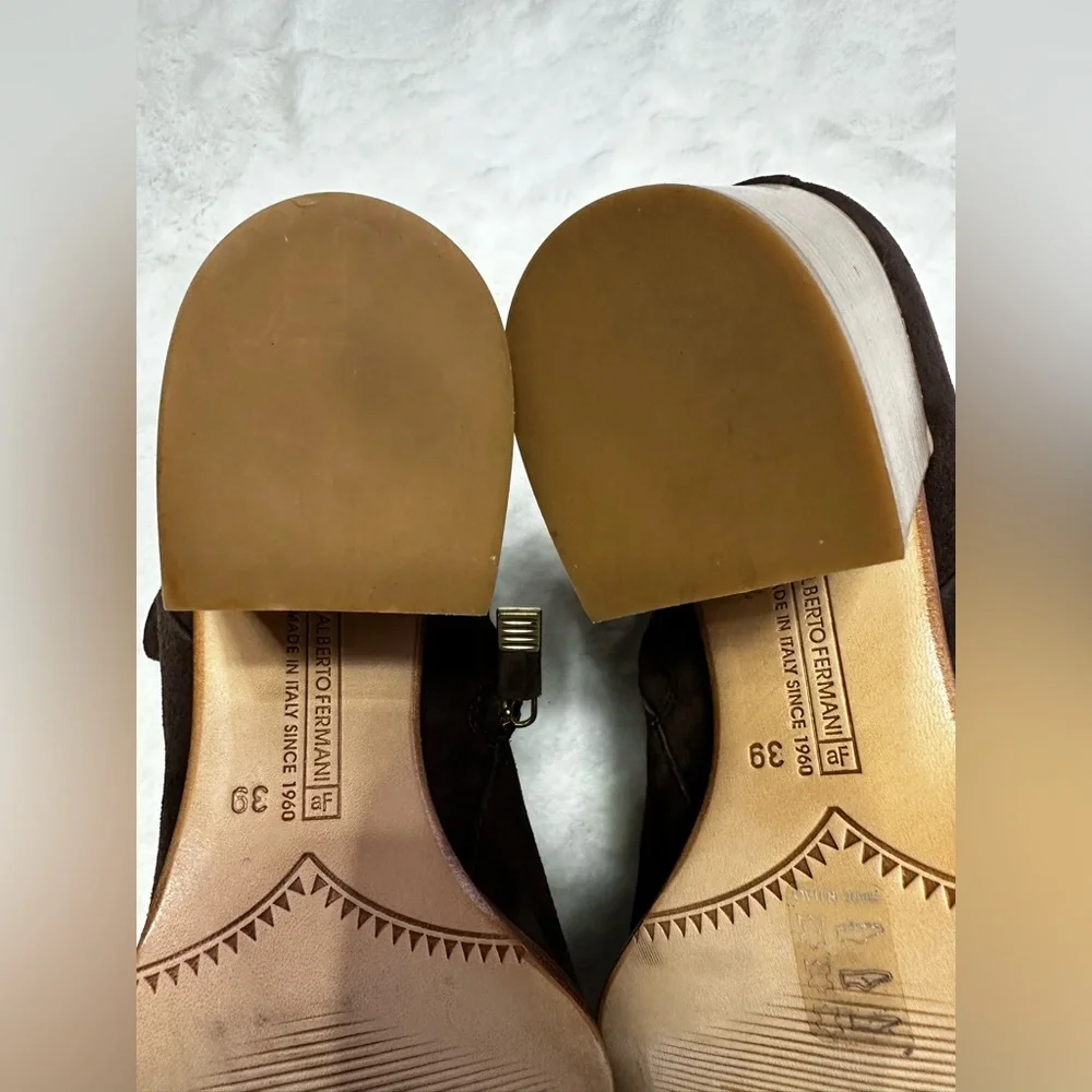 Alberto Fermani Rich suede Brown Ankle Booties - Picture 12 of 14